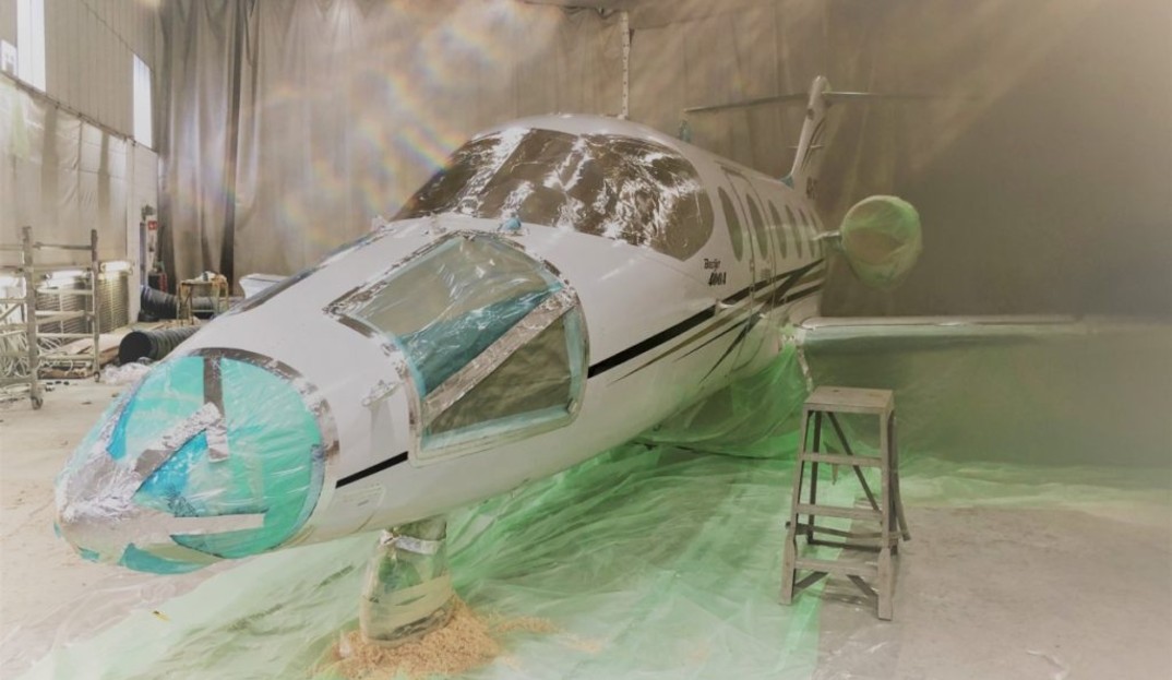 Repainting and repairing a Beechjet 400A